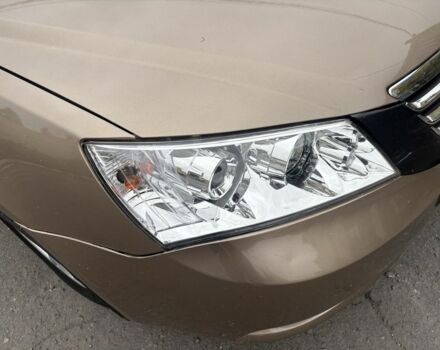 Бежевий Джилі Емгранд, об'ємом двигуна 1.8 л та пробігом 191 тис. км за 4299 $, фото 9 на Automoto.ua