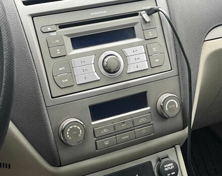 Бежевый Джили Эмгранд, объемом двигателя 1.8 л и пробегом 149 тыс. км за 4490 $, фото 21 на Automoto.ua