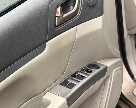 Бежевый Джили Эмгранд, объемом двигателя 1.8 л и пробегом 149 тыс. км за 4490 $, фото 15 на Automoto.ua