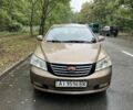 Бежевый Джили Эмгранд, объемом двигателя 1.8 л и пробегом 208 тыс. км за 3000 $, фото 1 на Automoto.ua
