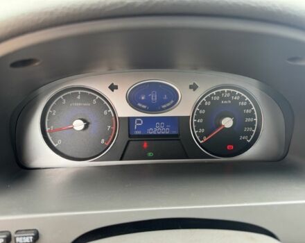 Бежевый Джили Эмгранд, объемом двигателя 1.8 л и пробегом 102 тыс. км за 4100 $, фото 2 на Automoto.ua