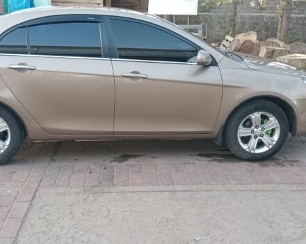 Бежевый Джили Эмгранд, объемом двигателя 1.8 л и пробегом 138 тыс. км за 4850 $, фото 4 на Automoto.ua