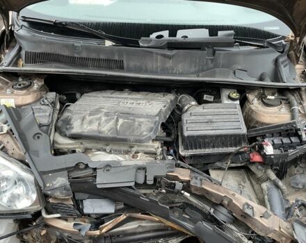 Бежевий Джилі Емгранд, об'ємом двигуна 0 л та пробігом 150 тис. км за 2000 $, фото 8 на Automoto.ua