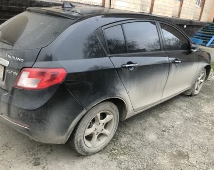 Черный Джили Эмгранд, объемом двигателя 1.8 л и пробегом 135 тыс. км за 4000 $, фото 3 на Automoto.ua