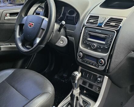 Джилі Емгранд 2013 у Києві на Automoto.ua Чорний Джилі Емгранд, об'ємом двигуна 1.5 л та пробігом 160 тис. км за 1650 $, фото 10 на Automoto.ua