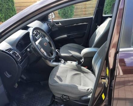 Джили Эмгранд 2013 в Кривом Озере на Automoto.ua Коричневый Джили Эмгранд, объемом двигателя 1.5 л и пробегом 105 тыс. км за 4500 $, фото 6 на Automoto.ua