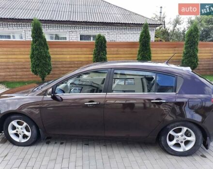 Джили Эмгранд 2013 в Кривом Озере на Automoto.ua Коричневый Джили Эмгранд, объемом двигателя 1.5 л и пробегом 105 тыс. км за 4500 $, фото 3 на Automoto.ua