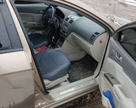 Коричневый Джили Эмгранд, объемом двигателя 1.8 л и пробегом 225 тыс. км за 3400 $, фото 5 на Automoto.ua