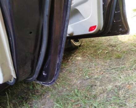 Коричневий Джилі Емгранд, об'ємом двигуна 1.8 л та пробігом 108 тис. км за 3200 $, фото 8 на Automoto.ua