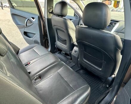 Джилі Емгранд 2014 у Києві на Automoto.ua Коричневий Джилі Емгранд, об'ємом двигуна 2 л та пробігом 140 тис. км за 4300 $, фото 20 на Automoto.ua