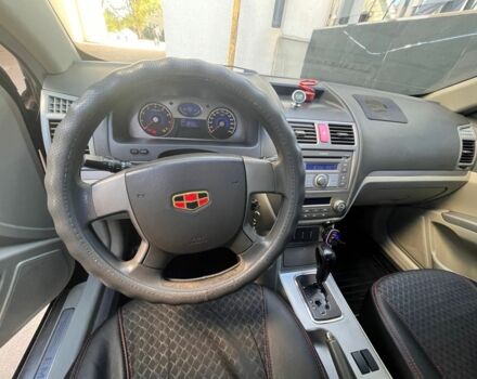 Коричневий Джилі Емгранд, об'ємом двигуна 1.8 л та пробігом 255 тис. км за 2200 $, фото 1 на Automoto.ua