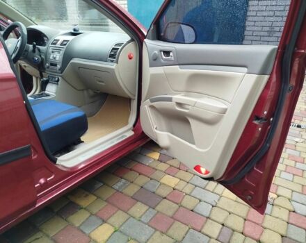 Джилі Емгранд 2012 у Запоріжжя на Automoto.ua Червоний Джилі Емгранд, об'ємом двигуна 1.8 л та пробігом 185 тис. км за 3750 $, фото 20 на Automoto.ua