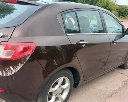 Красный Джили Эмгранд, объемом двигателя 1.5 л и пробегом 190 тыс. км за 3500 $, фото 3 на Automoto.ua