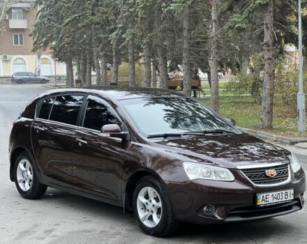 Красный Джили Эмгранд, объемом двигателя 1.8 л и пробегом 81 тыс. км за 4500 $, фото 2 на Automoto.ua