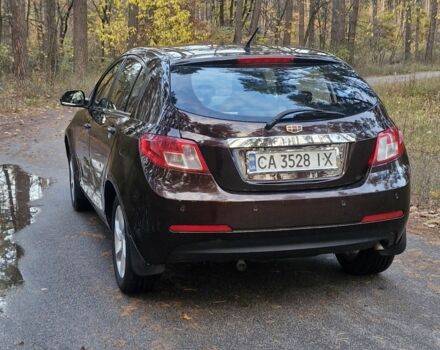 Джилі Емгранд 2014 у Черкасах на Automoto.ua Червоний Джилі Емгранд, об'ємом двигуна 1.8 л та пробігом 239 тис. км за 3800 $, фото 4 на Automoto.ua