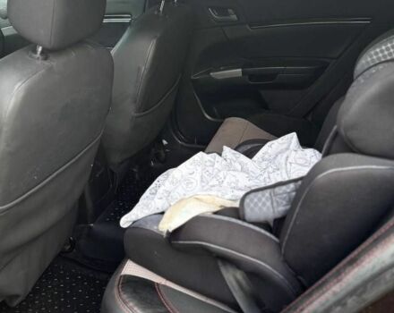 Красный Джили Эмгранд, объемом двигателя 1.8 л и пробегом 253 тыс. км за 3700 $, фото 5 на Automoto.ua