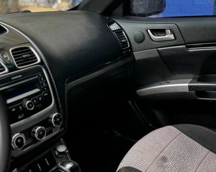 Красный Джили Эмгранд, объемом двигателя 1.8 л и пробегом 253 тыс. км за 3700 $, фото 4 на Automoto.ua