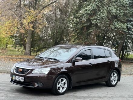 Красный Джили Эмгранд, объемом двигателя 1.8 л и пробегом 81 тыс. км за 4500 $, фото 1 на Automoto.ua