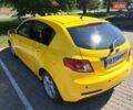 Жовтий Джилі Емгранд, об'ємом двигуна 1.79 л та пробігом 166 тис. км за 2750 $, фото 5 на Automoto.ua