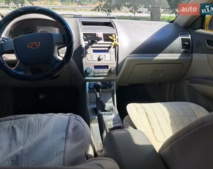 Жовтий Джилі Емгранд, об'ємом двигуна 1.79 л та пробігом 166 тис. км за 2750 $, фото 7 на Automoto.ua