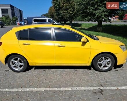 Жовтий Джилі Емгранд, об'ємом двигуна 1.79 л та пробігом 166 тис. км за 2750 $, фото 3 на Automoto.ua