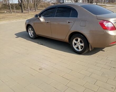 Желтый Джили Эмгранд, объемом двигателя 1.8 л и пробегом 1 тыс. км за 4500 $, фото 1 на Automoto.ua