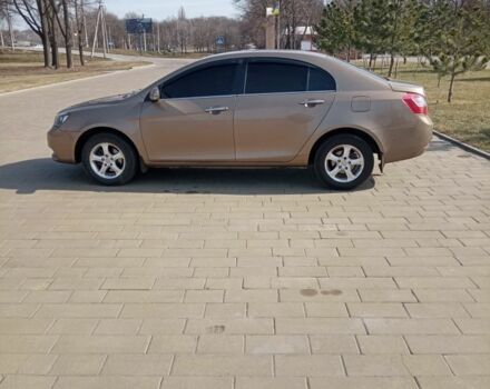 Желтый Джили Эмгранд, объемом двигателя 1.8 л и пробегом 1 тыс. км за 4500 $, фото 1 на Automoto.ua