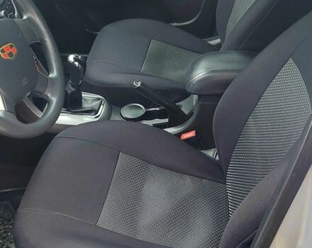 Джили Эмгранд 2012 в Кривом Роге на Automoto.ua Серый Джили Эмгранд, объемом двигателя 1.8 л и пробегом 185 тыс. км за 4800 $, фото 5 на Automoto.ua