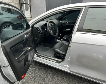 Сірий Джилі Емгранд, об'ємом двигуна 1.8 л та пробігом 189 тис. км за 3900 $, фото 5 на Automoto.ua