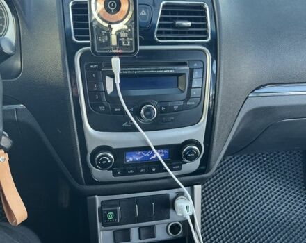 Сірий Джилі Емгранд, об'ємом двигуна 1.5 л та пробігом 170 тис. км за 3300 $, фото 3 на Automoto.ua