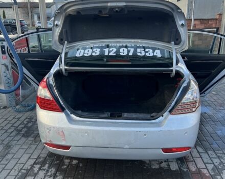 Сірий Джилі Емгранд, об'ємом двигуна 1.5 л та пробігом 170 тис. км за 3300 $, фото 5 на Automoto.ua