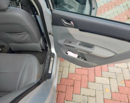 Джилі Емгранд 2013 у Белой Церкве на Automoto.ua Сірий Джилі Емгранд, об'ємом двигуна 1.5 л та пробігом 105 тис. км за 3650 $, фото 6 на Automoto.ua