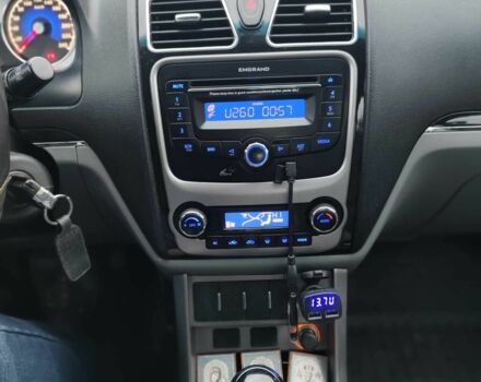 Джилі Емгранд 2013 у Белой Церкве на Automoto.ua Сірий Джилі Емгранд, об'ємом двигуна 1.5 л та пробігом 105 тис. км за 3650 $, фото 5 на Automoto.ua