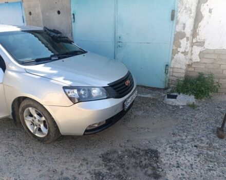 Сірий Джилі Емгранд, об'ємом двигуна 1.8 л та пробігом 220 тис. км за 4400 $, фото 1 на Automoto.ua