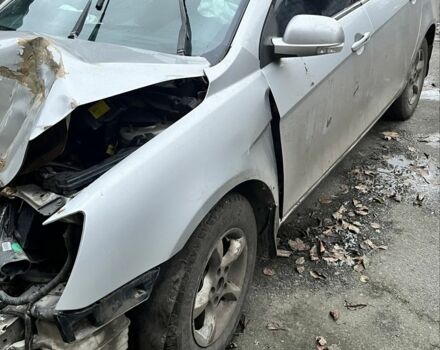 Серый Джили Эмгранд, объемом двигателя 1.8 л и пробегом 110 тыс. км за 1700 $, фото 2 на Automoto.ua