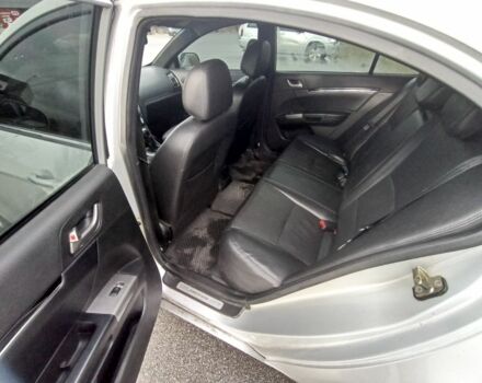 Сірий Джилі Емгранд, об'ємом двигуна 1.8 л та пробігом 190 тис. км за 4500 $, фото 9 на Automoto.ua