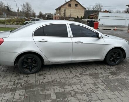 Сірий Джилі Емгранд, об'ємом двигуна 1.8 л та пробігом 300 тис. км за 3500 $, фото 2 на Automoto.ua