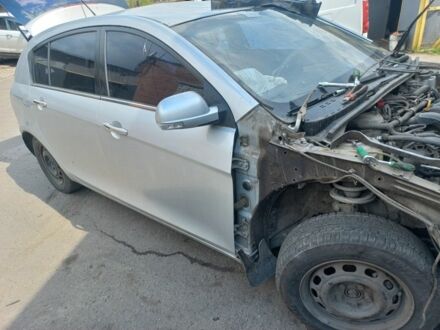 Джилі Емгранд 2013 у Полтаві на Automoto.ua Сірий Джилі Емгранд, об'ємом двигуна 0 л та пробігом 1000 тис. км за 800 $, фото 1 на Automoto.ua