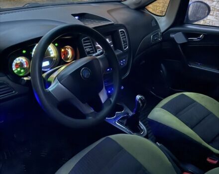 Джилі Емгранд 2014 у Києві на Automoto.ua Синій Джилі Емгранд, об'ємом двигуна 1.5 л та пробігом 80 тис. км за 3899 $, фото 4 на Automoto.ua