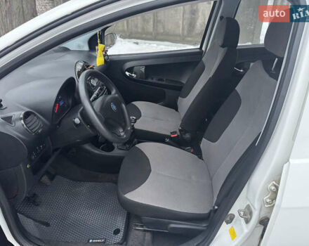 Білий Джилі ГЦ2, об'ємом двигуна 1.34 л та пробігом 80 тис. км за 2900 $, фото 22 на Automoto.ua