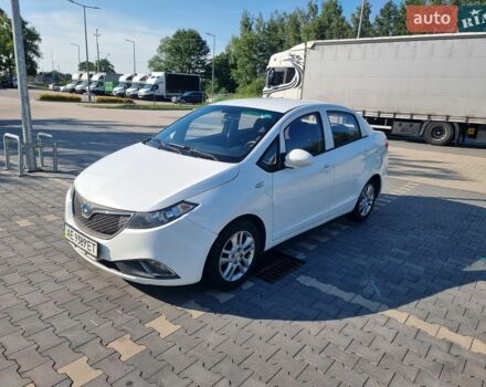 Белый Джили ГЦ5, объемом двигателя 1.5 л и пробегом 54 тыс. км за 3500 $, фото 1 на Automoto.ua