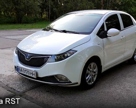 Білий Джилі ГЦ5, об'ємом двигуна 1.5 л та пробігом 200 тис. км за 3800 $, фото 1 на Automoto.ua