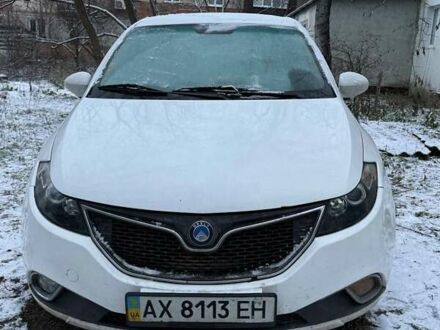 Белый Джили ГЦ5, объемом двигателя 1.5 л и пробегом 84 тыс. км за 3700 $, фото 1 на Automoto.ua