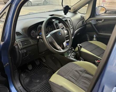 Синий Джили ГЦ5, объемом двигателя 1.5 л и пробегом 81 тыс. км за 3400 $, фото 4 на Automoto.ua