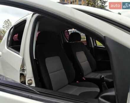 Білий Джилі ГХ2, об'ємом двигуна 1.34 л та пробігом 155 тис. км за 1990 $, фото 22 на Automoto.ua