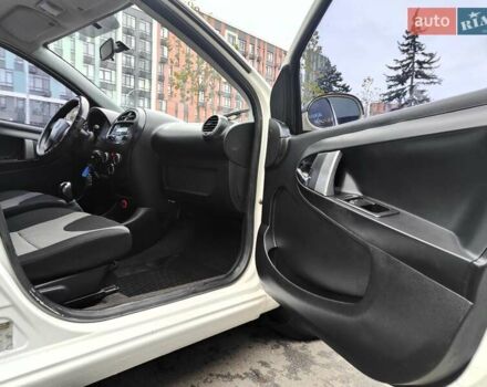 Білий Джилі ГХ2, об'ємом двигуна 1.34 л та пробігом 155 тис. км за 1990 $, фото 40 на Automoto.ua