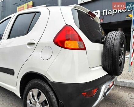 Білий Джилі ГХ2, об'ємом двигуна 1.34 л та пробігом 155 тис. км за 1990 $, фото 11 на Automoto.ua