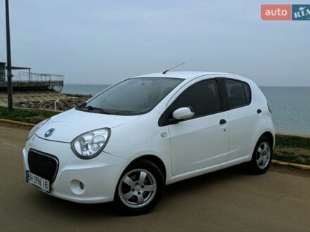 Білий Джилі ЛЦ, об'ємом двигуна 1.34 л та пробігом 130 тис. км за 2500 $, фото 1 на Automoto.ua