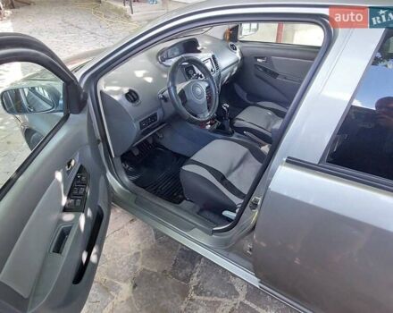 Серый Джили МК-2, объемом двигателя 1.5 л и пробегом 125 тыс. км за 2300 $, фото 5 на Automoto.ua