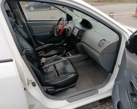 Белый Джили МК Кросс, объемом двигателя 1.5 л и пробегом 170 тыс. км за 2500 $, фото 11 на Automoto.ua